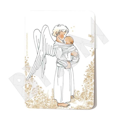 un ange portant dans ses bras un petit bébé
